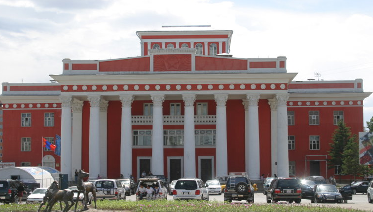 Эрдмийн чуулгын 2 дугаар сарын үзвэрийн хуваарь